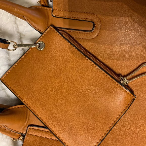 Handbag with shoulder strap Tan - Picture 15 of 16